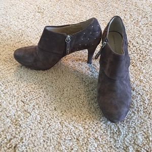 Adrienne Vittadini heeled booties