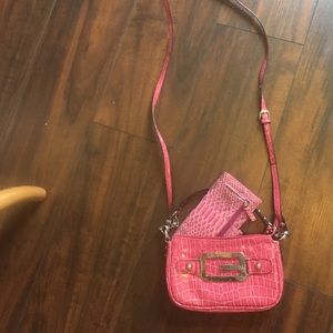 GᑌEᔕᔕ ᑭᑌᖇᔕE