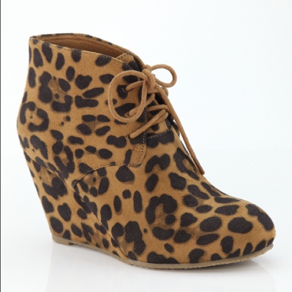 LAST PAIR• Sale•🍂HP🍂Leopard Wedge Booties - Picture 2 of 4