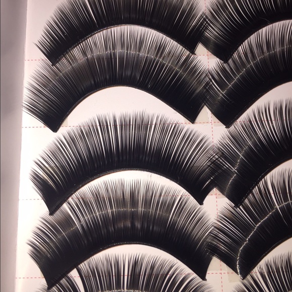 THICK LASHES 29 - Picture 2 of 3