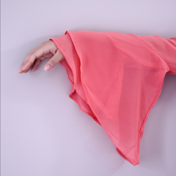 Coral Flare Sleeve Romper - Picture 4 of 4