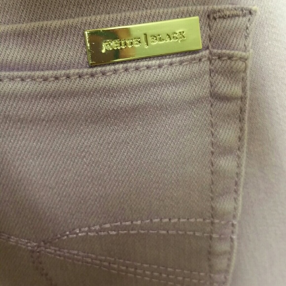 SOLD in bundle/White House/ Black Market Jeans - Picture 3 of 3