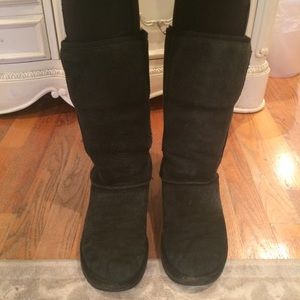 Black UGG boots