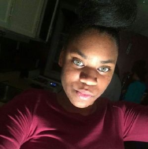 Meet your Posher, Lashonda