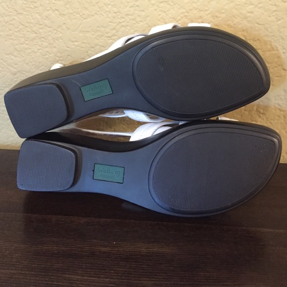 Walking Cradles White Leather Slide Sandals - Picture 3 of 4