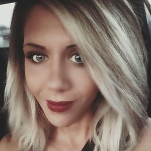 Meet your Posher, Valarie