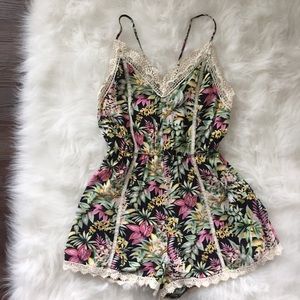 Floral Print Spaghetti Strap Romper