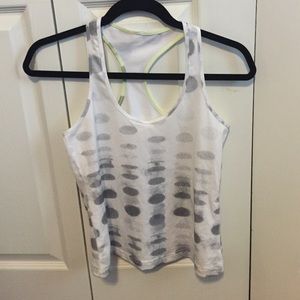 Lulu racer back workout tank. White with grey
