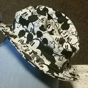 Mikey mouse bucket hat