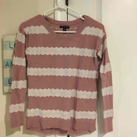 American Eagle Sweater