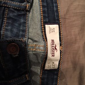 2 Hollister straight jeans size 5short w27 L31