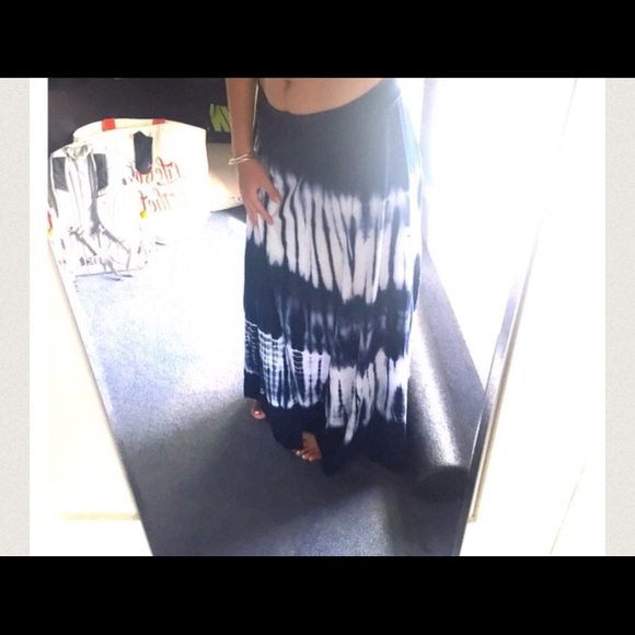 Women's Blue Tie Dye Maxi Skirt
