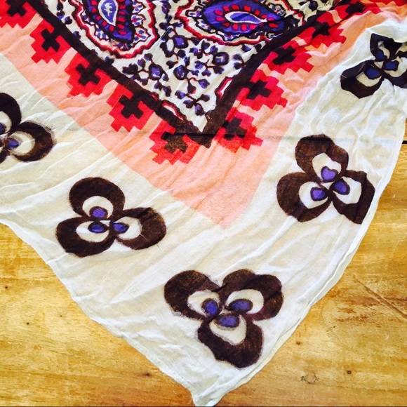 Theodora & Callum scarf/sarong