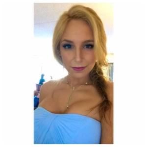 Meet your Posher, Felicia