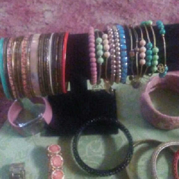 Bracelet bundle - Picture 2 of 2