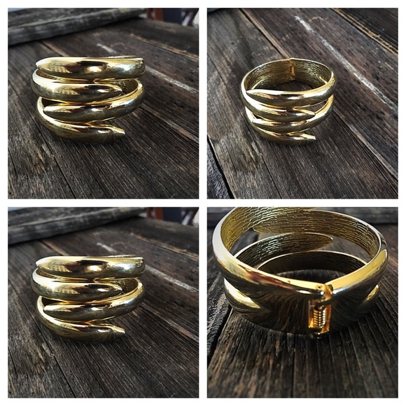 💘 Fern Leaf Vintage Bangle