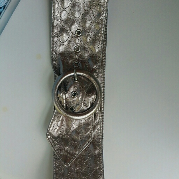 CHAMPAGNE BELT