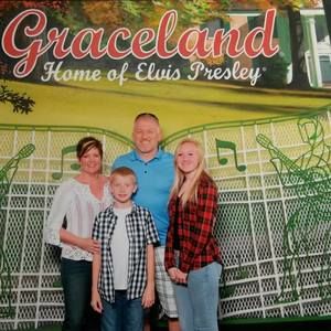 Meet your Posher, Angie