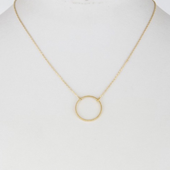 NWT || Delicate Simple Silver Circle Necklace - Picture 2 of 3