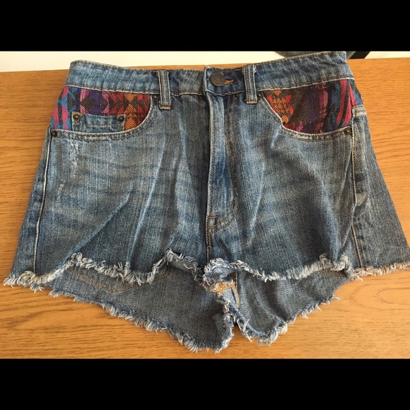 High waisted cheeky jean shorts