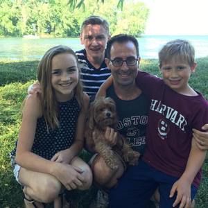 Meet your Posher, Laurie