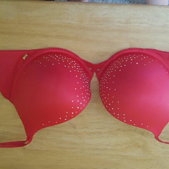 Victoria's Secret Very Sexy Push Up