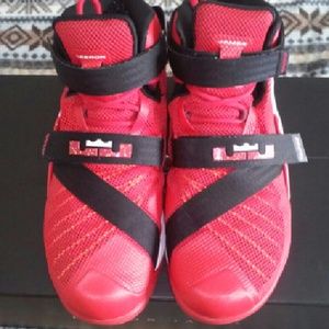 LEBRON SOLDIER 9