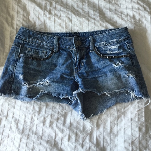 Denim shorts 💜