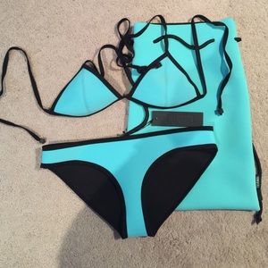 Triangl bikini
