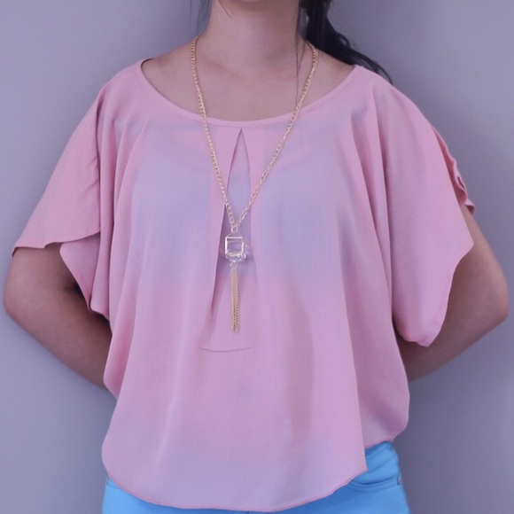 Light pink💕 rose top with necklace - Picture 2 of 3