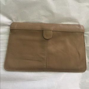 *SOLD* Addt'l photos. See closet to purchase.
