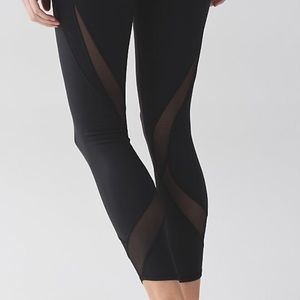 Lululemon Tranquil Tight - size 6