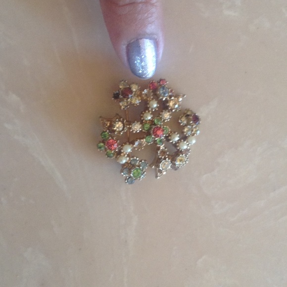 Vintage Floral Jewelry Set - Picture 4 of 7