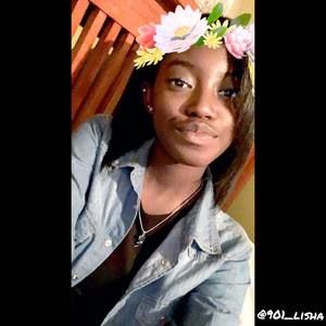 Meet your Posher, Halisha