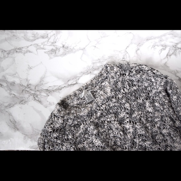 WD-NY Sweater - Picture 1 of 2