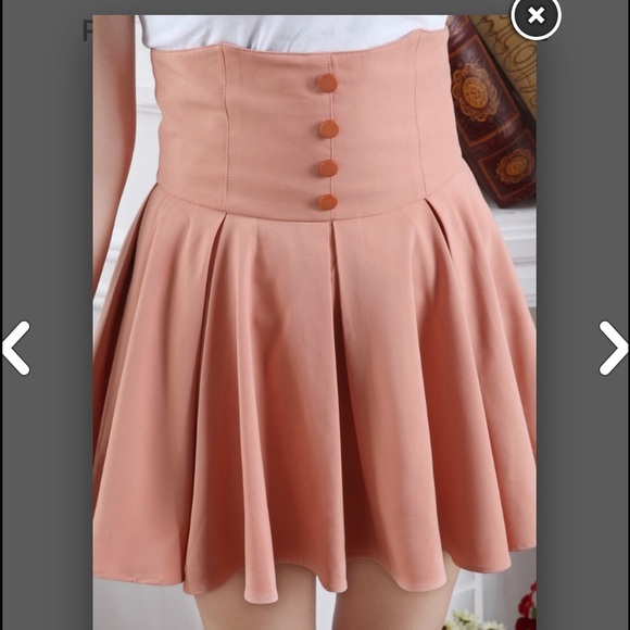 High waisted short skirt - Picture 2 of 4