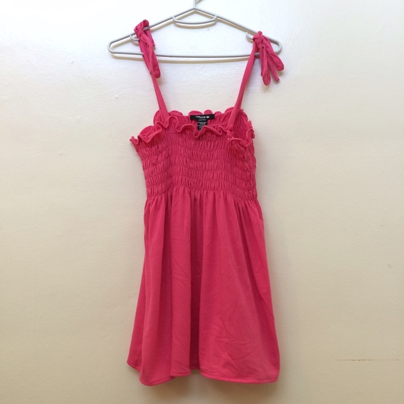 🎈5/$15 💕HP! NWOT pink flowy tank