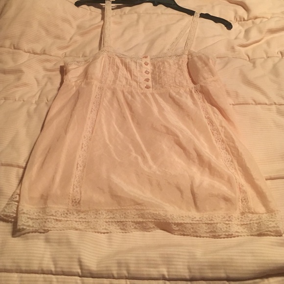 Super cute light pink tank for Forver21