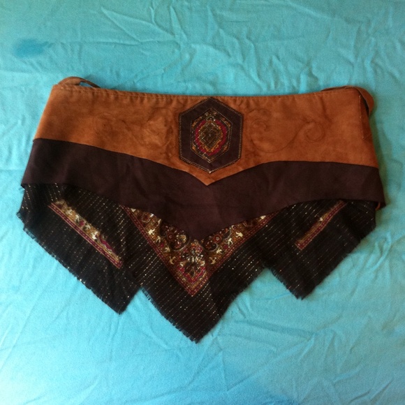 Wrap around suede pocket belt skirt - Picture 2 of 4