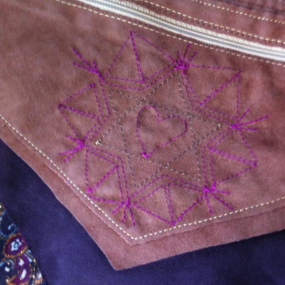 Wrap around suede pocket belt skirt - Picture 3 of 4