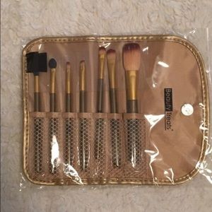 Makeup brushes set