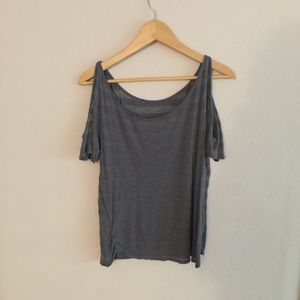 Wetsealopen hole sleeve top
