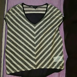 ❎SOLD ON EBAY❎Trendy Guess Top Sz Xs