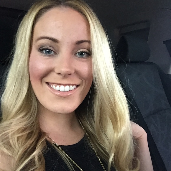 Meet your Posher, Emily - Picture 1 of 1