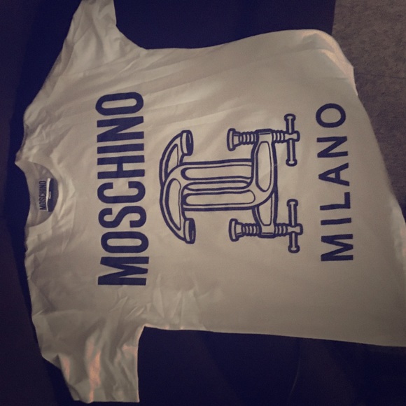 Moschino Men Large T-shirt