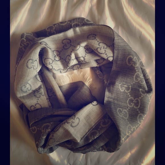 Gucci Jacquard Pattern Scarf (never used)