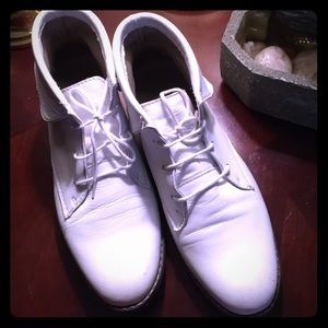 Steve Madden white leather booties