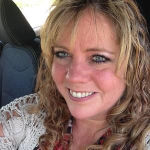 Meet your Posher, Teresa