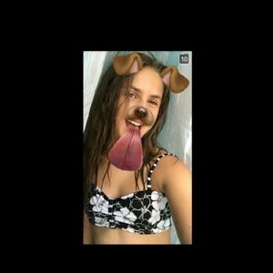 Meet your Posher, Dana