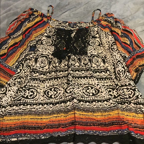 **Cold Shoulder boho top